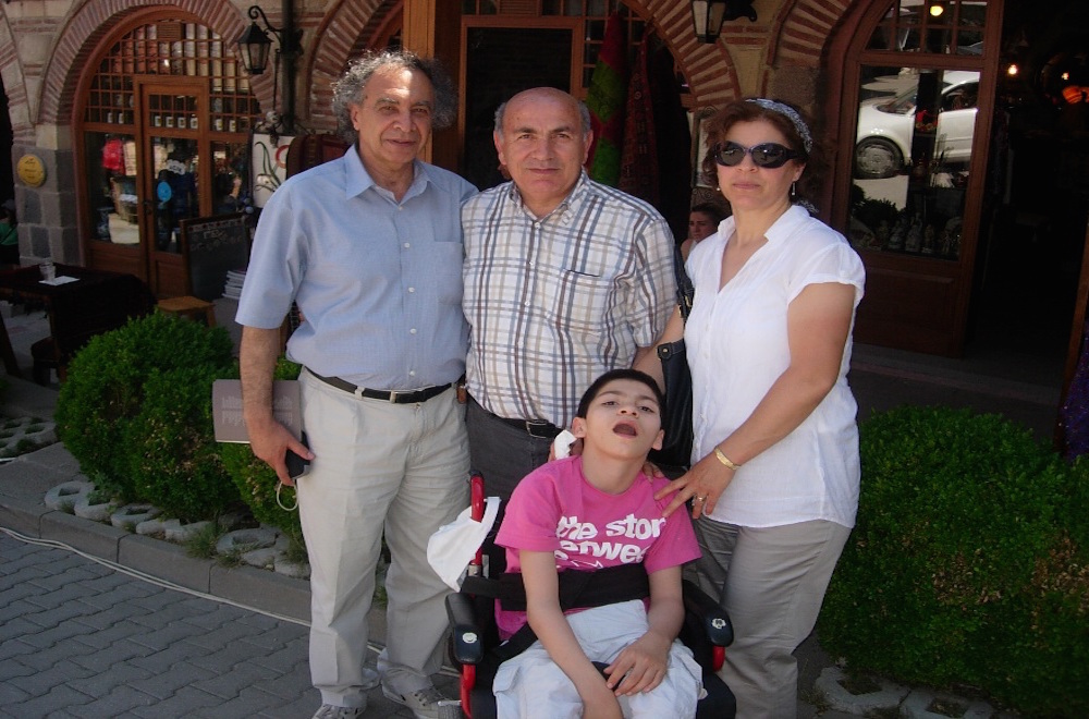 Ressam Celal Binzet, eşim ve oğlum Ozan'la beraber